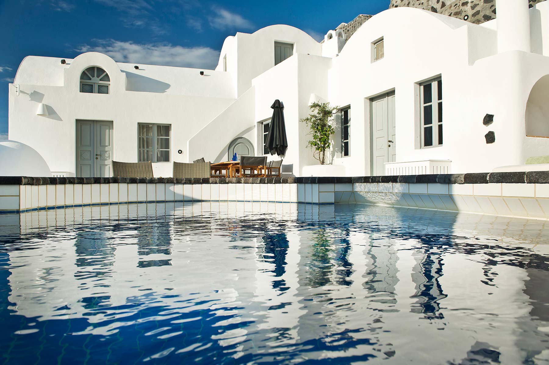 antelmi villa firostefani santorini greece 13