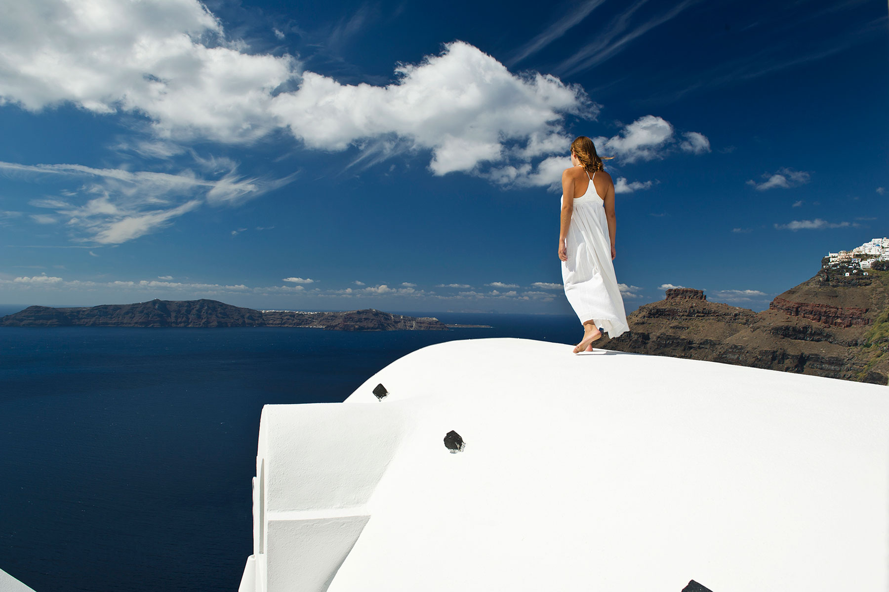 antelmi villa firostefani santorini greece 1