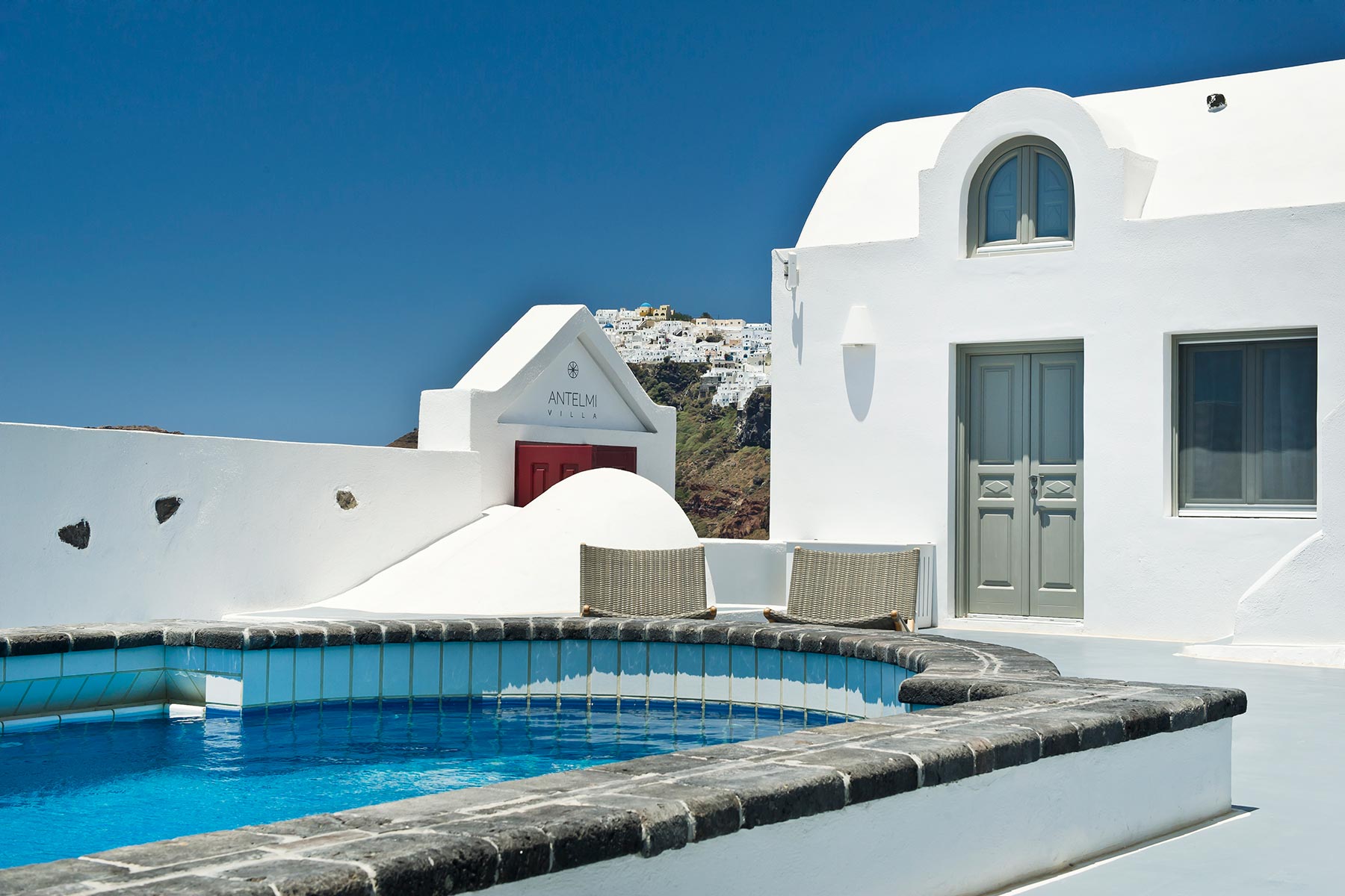 antelmi villa firostefani santorini greece 3