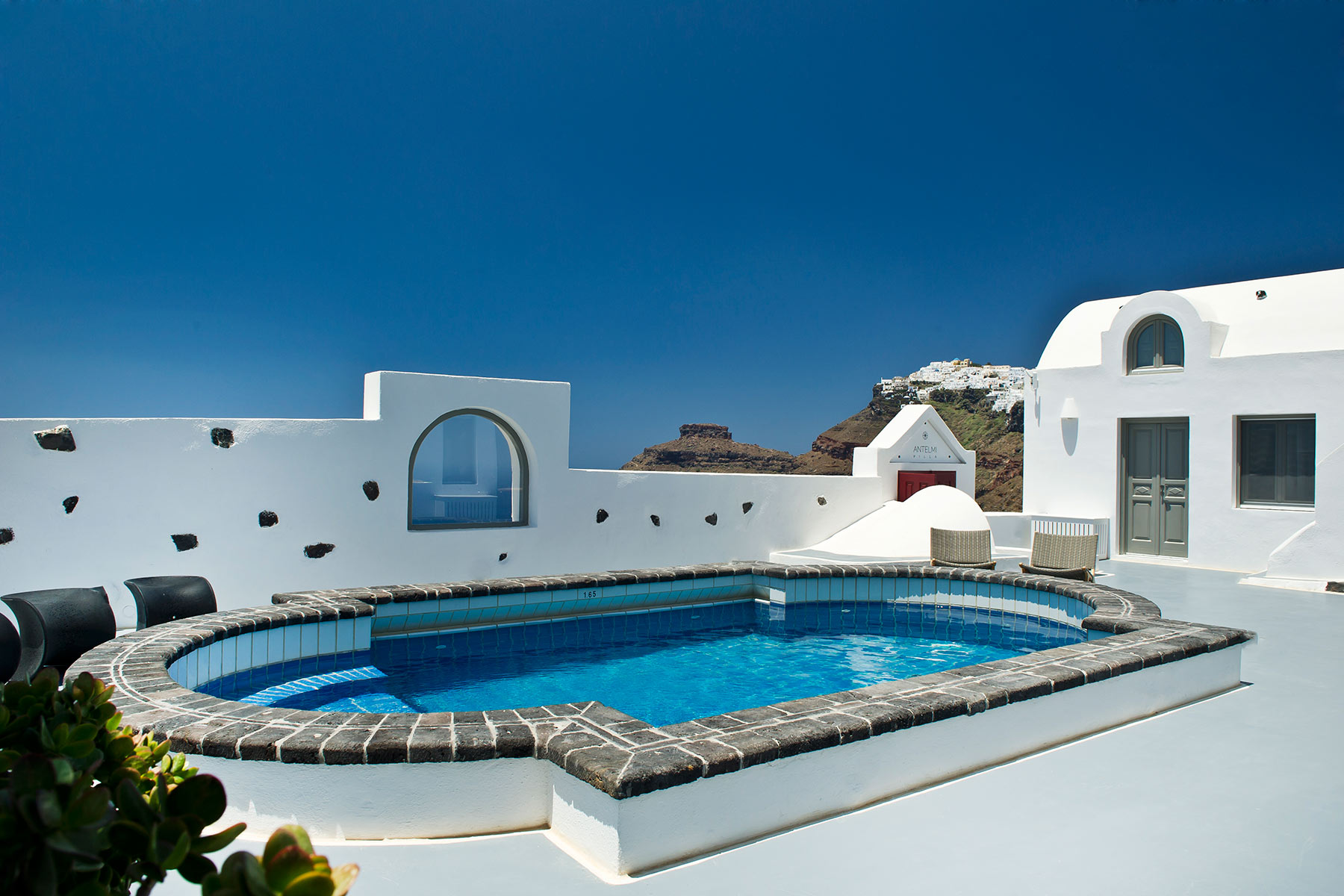 antelmi villa firostefani santorini greece 5