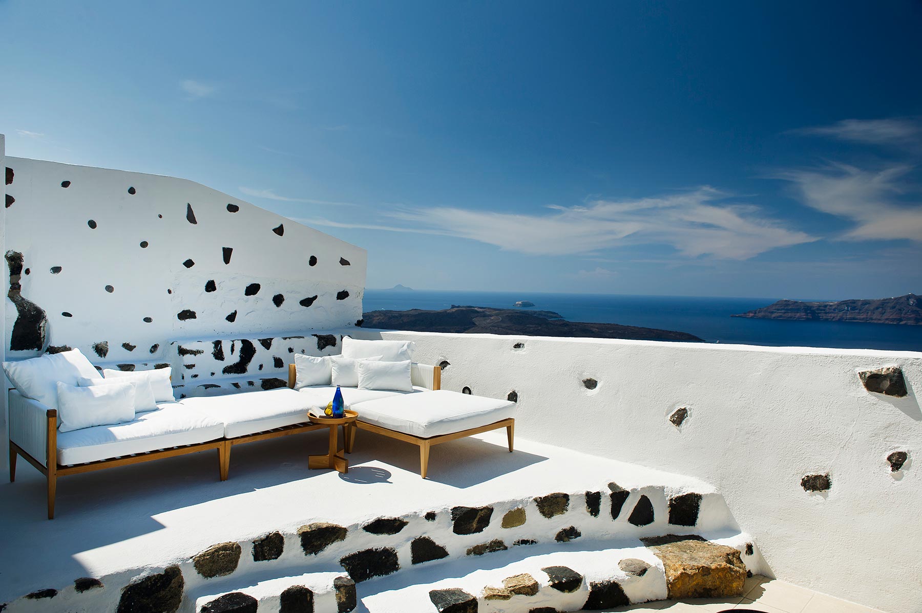 antelmi villa firostefani santorini greece 7